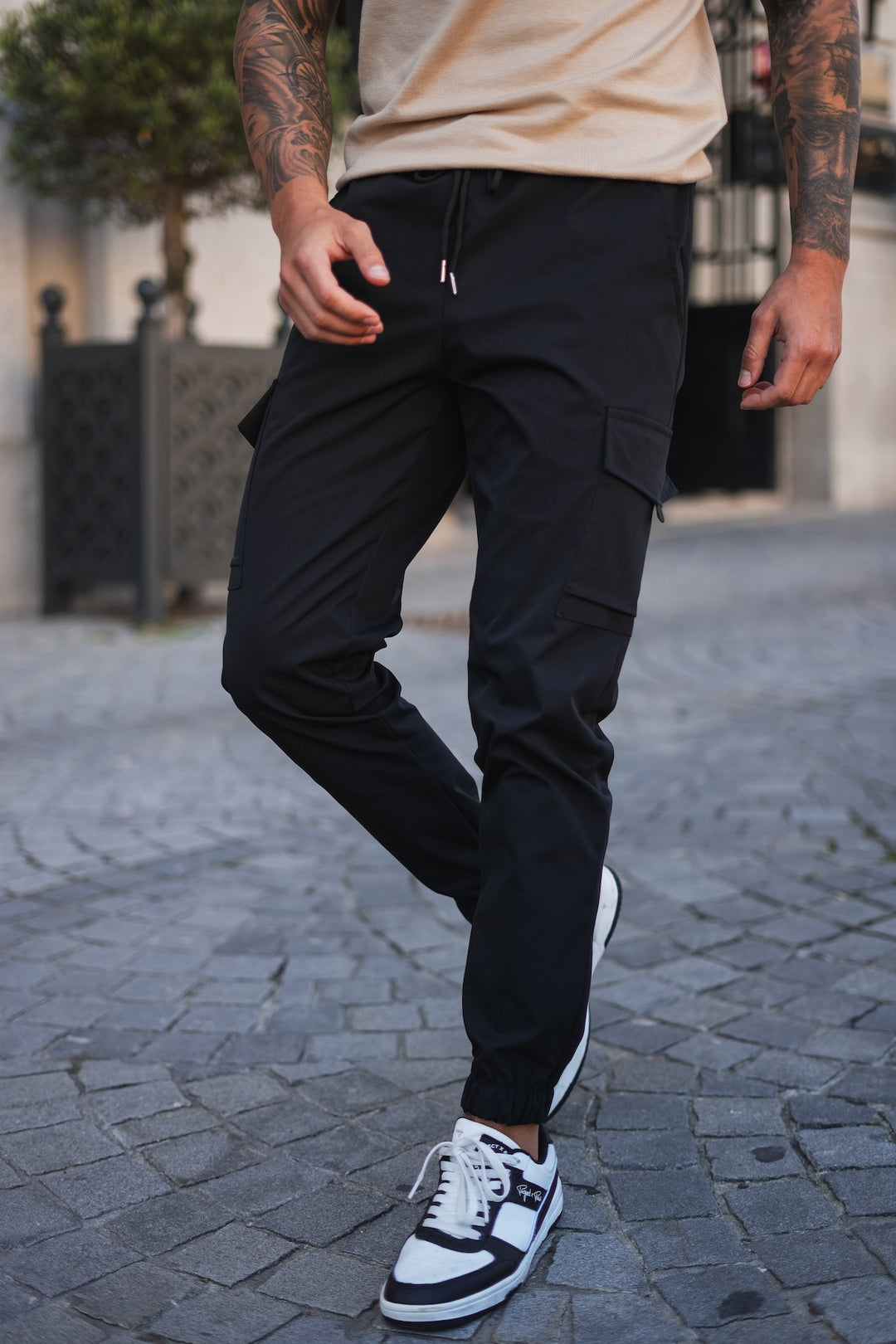 Capri Cargo Pants - Black